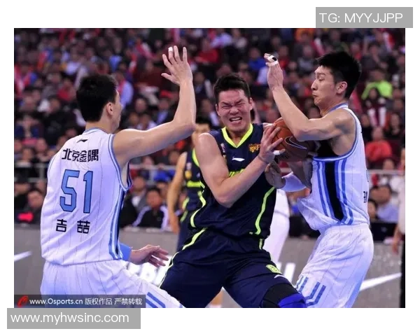 广东华南虎与辽宁宏远激战结果揭晓双方表现精彩引发球迷热议 广东华南虎与辽宁宏远激战结果揭晓双方表现精彩引发球迷热议