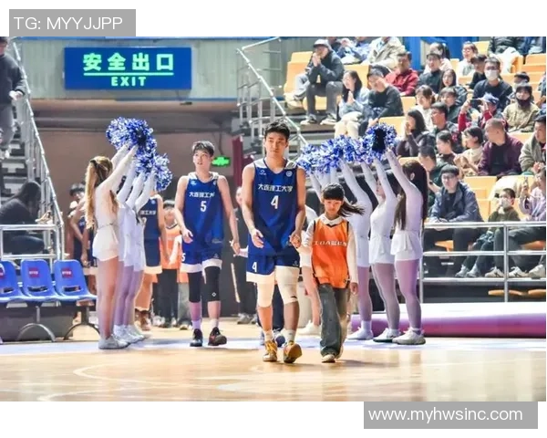 1516CBA联赛精彩对决北京队迎战新疆队全场直播盛况回顾