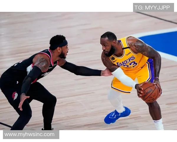 火箭与湖人季后赛第五战精彩对决回顾与分析